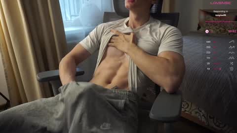 Snapshot of maestro3369 chatting on 01-09-25, 08:24 Mike XMaestro 3369 online show from 01-09-25, 08:24