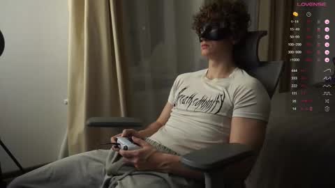 Snapshot of maestro3369 chatting on 10-11-25, 06:17 Mike XMaestro 3369 online show from 10-11-25, 06:17