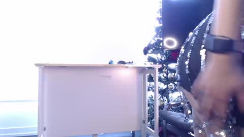 Snapshot of maevemads chatting on 01-16-25, 05:01 Meaves online show from 01-16-25, 05:01