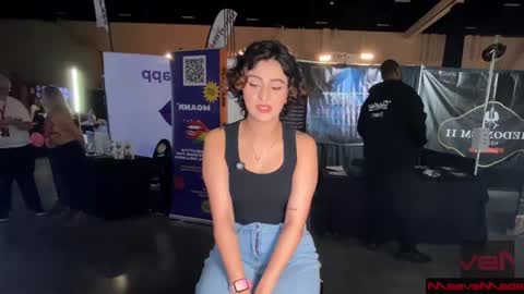 Snapshot of maevemads chatting on 11-09-25, 08:18 Meaves online show from 11-09-25, 08:18