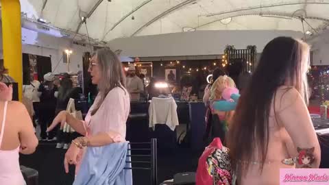 Snapshot of maevemads chatting on 02-07-26, 10:57 Meaves online show from 02-07-26, 10:57