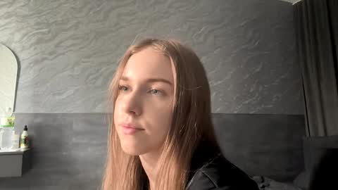 Sara online show from 04-09-26, 06:13