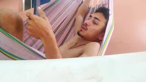 Snapshot of magallanes2134 chatting on 09-21-25, 04:30 magallanes2134 online show from 09-21-25, 04:30