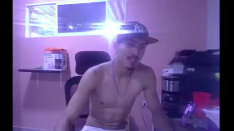 Snapshot of magallanes2134 chatting on 09-23-25, 04:32 magallanes2134 online show from 09-23-25, 04:32