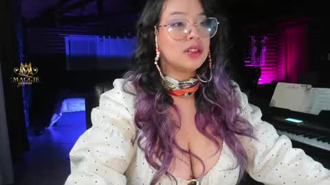 Luna online show from 04-20-26, 12:46