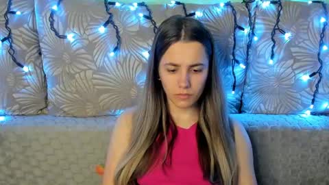 Snapshot of maggiecake chatting on 06-08-26, 04:46 Maggie online show from 06-08-26, 04:46