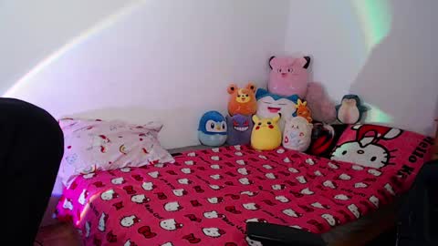 Snapshot of maggieswaggy chatting on 02-11-25, 09:35 Magdalene Swaggy online show from 02-11-25, 09:35