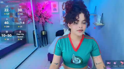 Snapshot of maggy_t18 chatting on 06-17-26, 03:20 Maggy online show from 06-17-26, 03:20