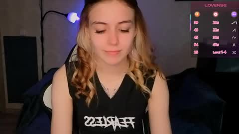 Bella online show from 06-06-26, 03:50