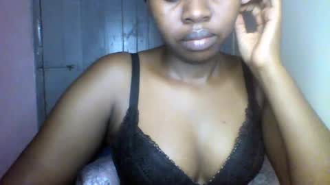 Snapshot of magic_bliss chatting on 06-23-26, 07:56 Bliss online show from 06-23-26, 07:56