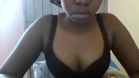 Snapshot of magic_bliss chatting on 07-15-26, 05:23 Bliss online show from 07-15-26, 05:23