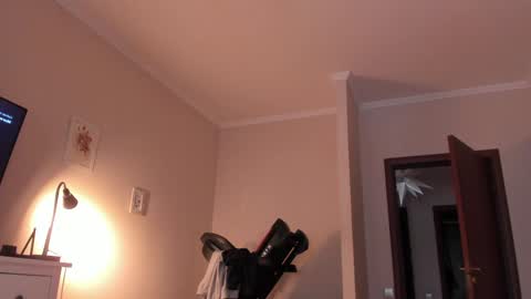 Alice  online show from 02-04-26, 10:43