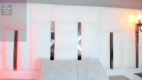 Isa  online show from 11-12-25, 01:22