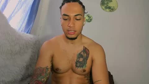 Snapshot of magic_mike_26 chatting on 04-19-26, 01:54 Magic Mike online show from 04-19-26, 01:54