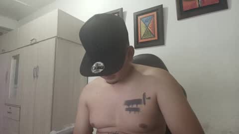 Snapshot of magic_milk23 chatting on 09-20-25, 03:18 magic_milk23 online show from 09-20-25, 03:18