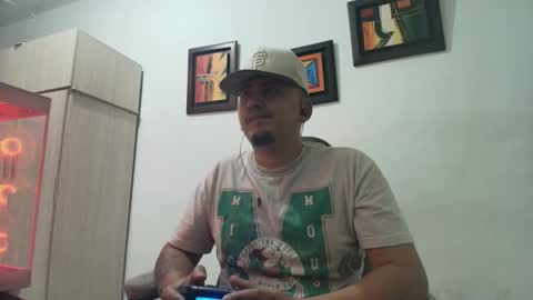 Snapshot of magic_milk23 chatting on 11-27-25, 11:51 magic_milk23 online show from 11-27-25, 11:51