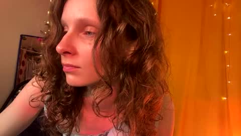 Snapshot of magic_mini_moon chatting on 01-15-25, 12:09 Mikky or Moon online show from 01-15-25, 12:09