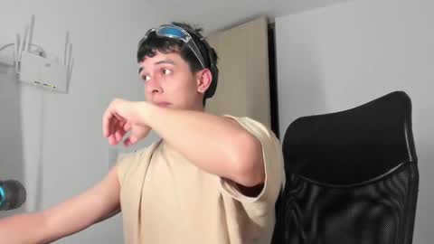 Tony Hoffa online show from 03-10-25, 01:23