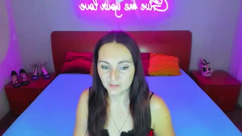 Lili and Bella online show from 12-20-24, 08:28