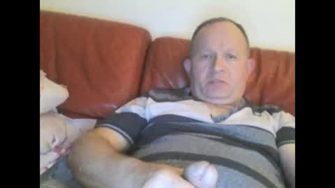 Snapshot of magicman250 chatting on 10-05-25, 10:29 magicman250 online show from 10-05-25, 10:29