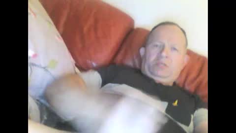 Snapshot of magicman250 chatting on 10-10-25, 05:39 magicman250 online show from 10-10-25, 05:39