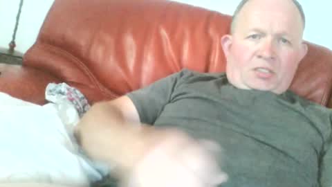 Snapshot of magicman250 chatting on 06-14-26, 06:43 magicman250 online show from 06-14-26, 06:43