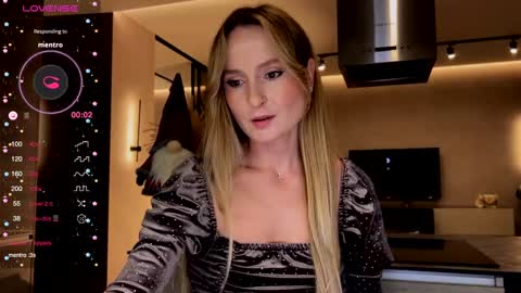 magicpeaach online show from 12-20-24, 04:14