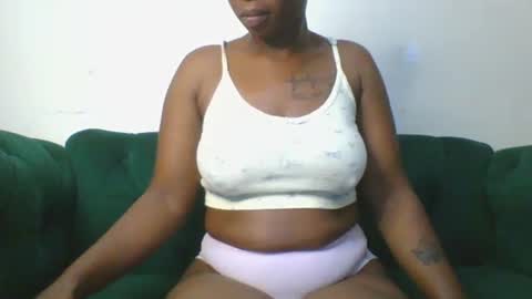 Snapshot of magicpussyy1 chatting on 06-03-26, 01:30 magicbabe online show from 06-03-26, 01:30