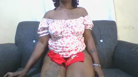 Snapshot of magicpussyy1 chatting on 07-07-26, 07:29 magicbabe online show from 07-07-26, 07:29