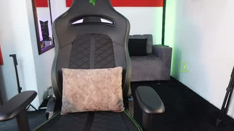 If you want me to use the Lovense please let me know  --    online show from 04-02-26, 05:21