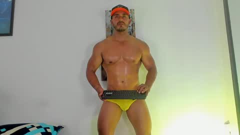 Snapshot of magnusclark chatting on 04-18-26, 07:58 Magnusclark online show from 04-18-26, 07:58