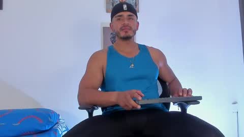 Snapshot of magnusclark chatting on 05-06-26, 06:24 Magnusclark online show from 05-06-26, 06:24