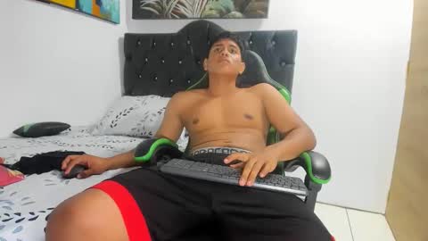 M A G N U S T online show from 04-16-26, 02:12