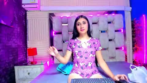 Snapshot of mahiara_hot chatting on 05-07-26, 02:33 mahiara hot online show from 05-07-26, 02:33