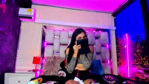 Snapshot of mahiara_hot chatting on 05-22-26, 02:33 mahiara hot online show from 05-22-26, 02:33