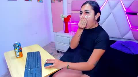 Snapshot of mahiara_hot chatting on 07-07-26, 01:48 mahiara hot online show from 07-07-26, 01:48