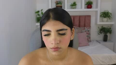 Maiaa Ruiz  online show from 06-06-26, 01:27