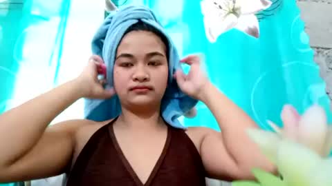Snapshot of maicajee chatting on 07-13-26, 01:08 maicajee online show from 07-13-26, 01:08