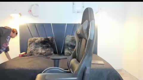 Snapshot of maicol_cum23 chatting on 09-12-25, 03:34 maicol_cum23 online show from 09-12-25, 03:34