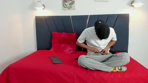 Snapshot of maicol_cum23 chatting on 09-18-25, 01:02 maicol_cum23 online show from 09-18-25, 01:02