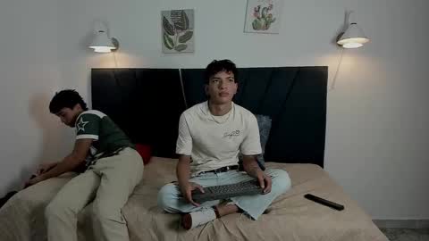 Snapshot of maicol_cum23 chatting on 09-28-25, 01:05 maicol_cum23 online show from 09-28-25, 01:05