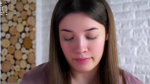 Lucy online show from 01-19-26, 01:42