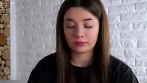 Lucy online show from 03-10-26, 01:10