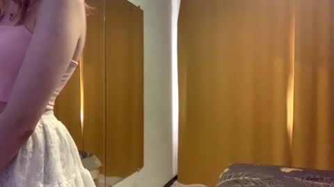 Elina online show from 09-27-25, 09:03