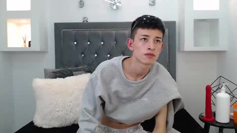 Maik Carver online show from 01-12-25, 07:11