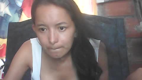 Snapshot of maile1997 chatting on 07-18-26, 02:43 maile1997 online show from 07-18-26, 02:43