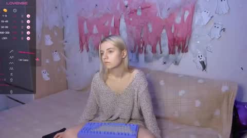 Your kitty online show from 12-14-24, 03:25