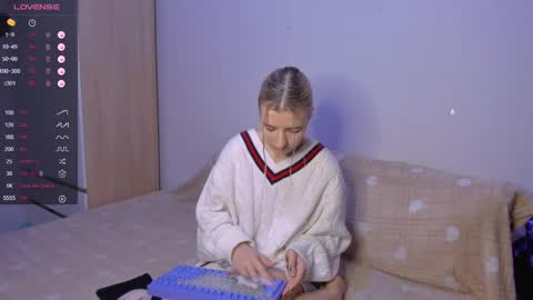 Your kitty online show from 12-17-24, 02:44