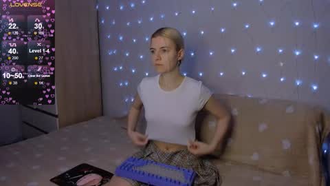 Your kitty online show from 02-18-26, 03:52