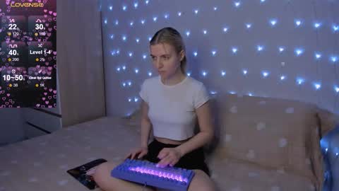 Your kitty online show from 03-26-26, 03:50